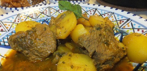Tagine med kød og kartofler Tagine med kød og kartofler
